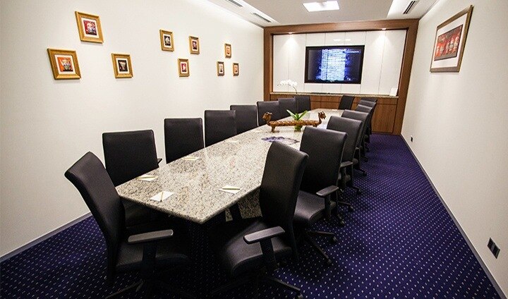 iht-boardroom_720x424.jpg